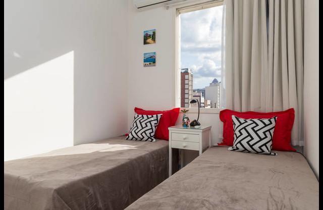 Ocean Breeze - 3 Quartos, 2 Banheiros, Garagem, Ar Condicionado, Moderno, Silencioso, Andar Alto, Vista Livre, Internet 250mbps, 2 Tvs Smart, Ipanema, Metro, Porteiros 24 Hrs E Seguranca 24hrs, 2 Elevadores * Rio de Janeiro